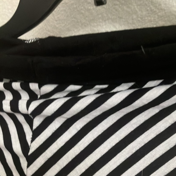 FINAL MARKDOWN Active basic skirt medium - Picture 2 of 3